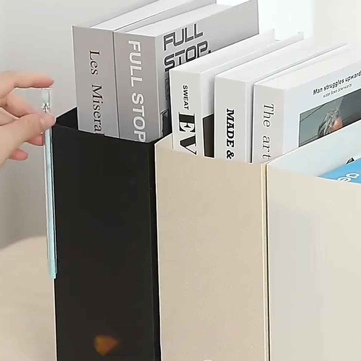 Folding Magazine File and Book Stand, Plastic Desk Rack, 12.5 x 9.6 x 4.3 in - Image 5